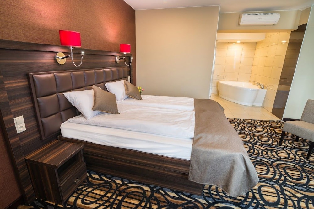 Suite photo 1