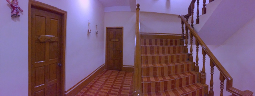 Superior Family Room photo 1