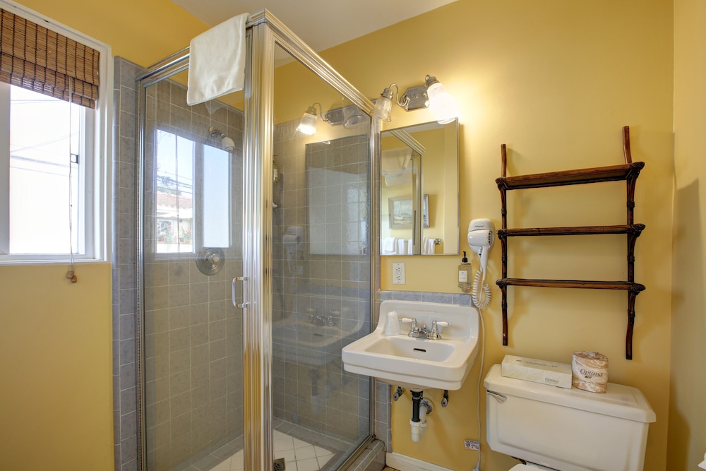 Room, Kitchenette photo 3