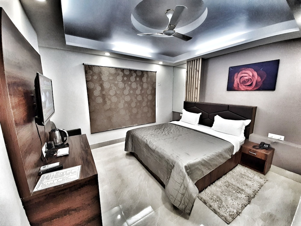 Deluxe Room - Photo 1