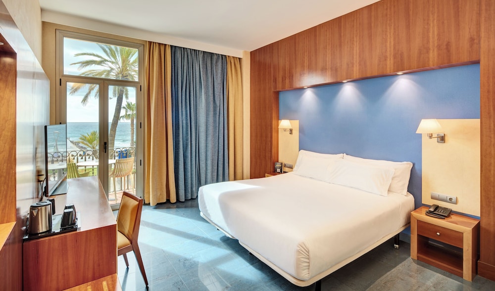 Superior Double Room, Balcony, Sea View - Photo 2