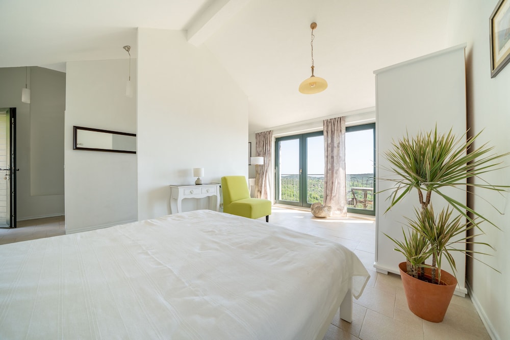 Lavender Studio Studio room with balcony, Sea view