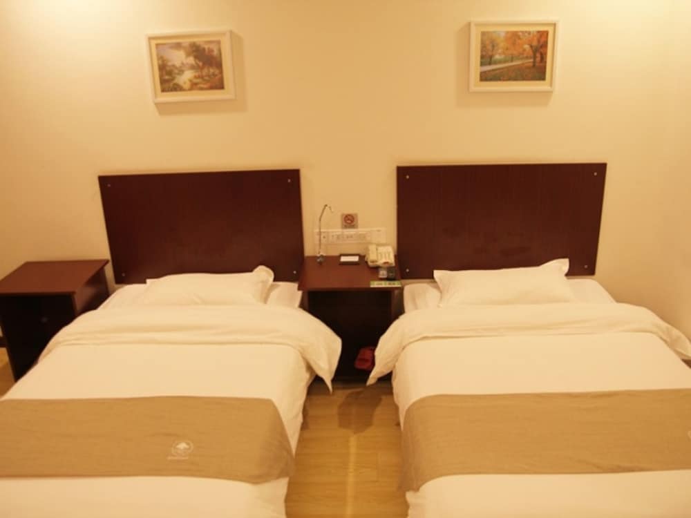 Superior Twin Room photo 2