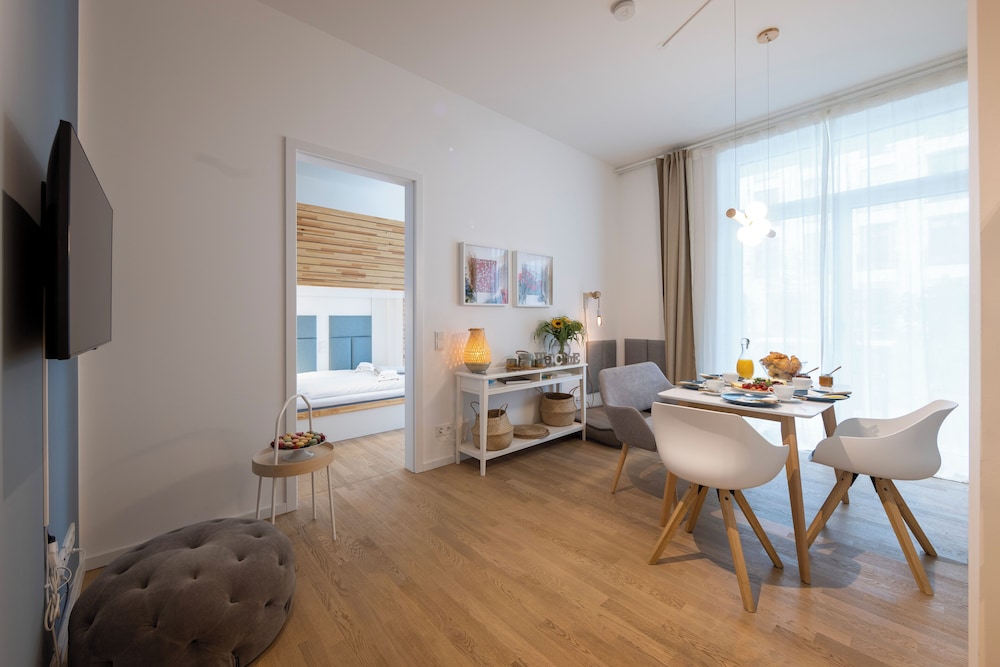Luxury Apartment, 1 Bedroom, Patio photo 1