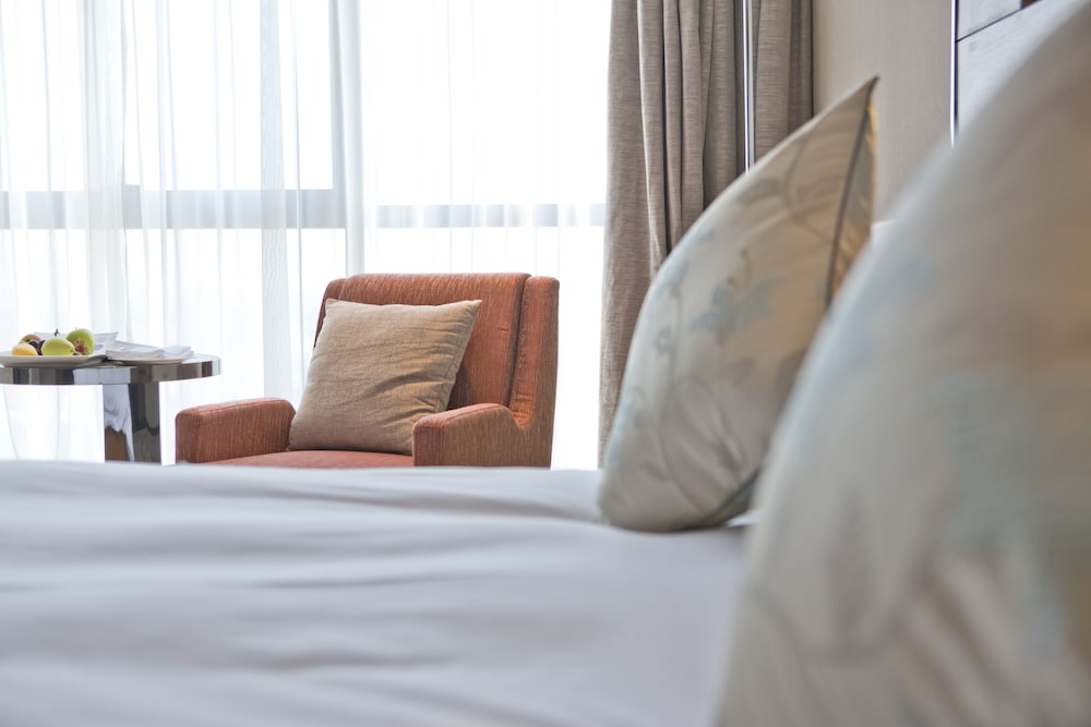 Deluxe Room, 1 King Bed photo 3
