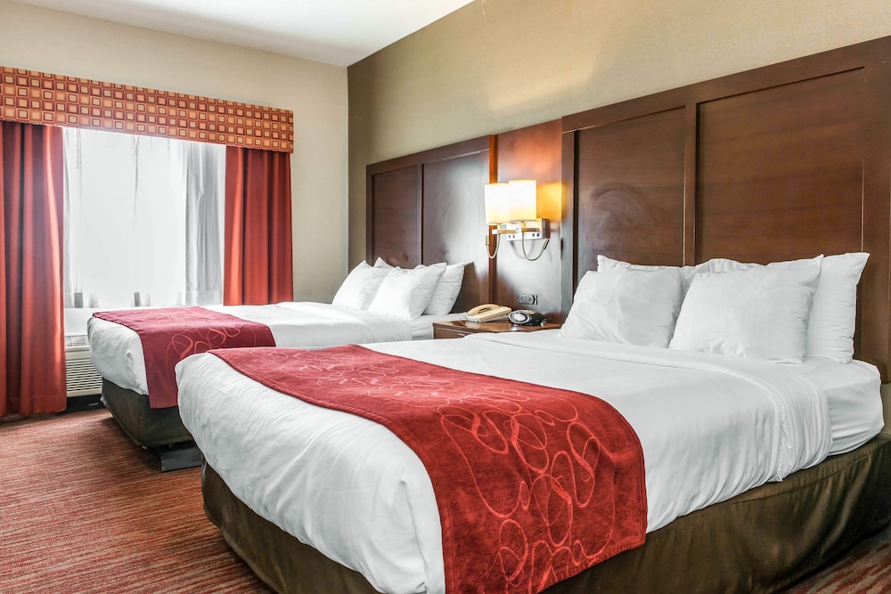 Suite, 2 Queen Beds, Non Smoking - Photo 2
