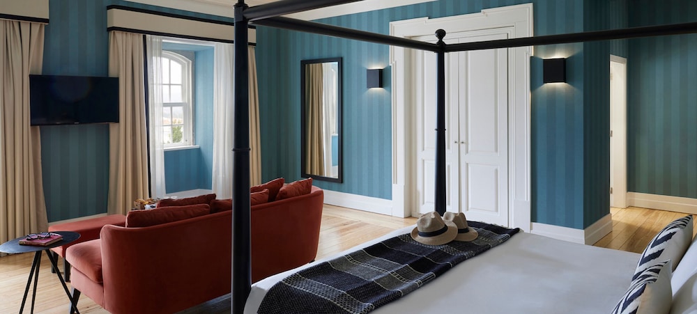 Deluxe Double Room (Premium) - Photo 10