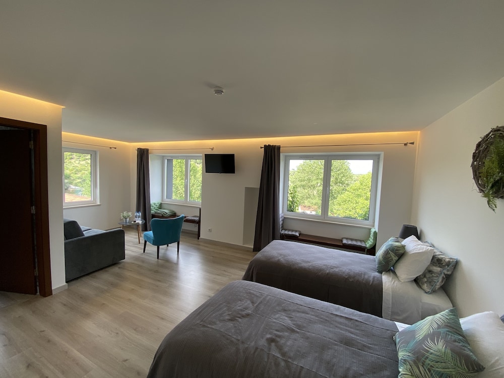 Family Room photo 3