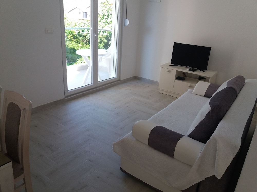 Standard Apartment, 2 Bedrooms, Balcony, Sea View photo 3