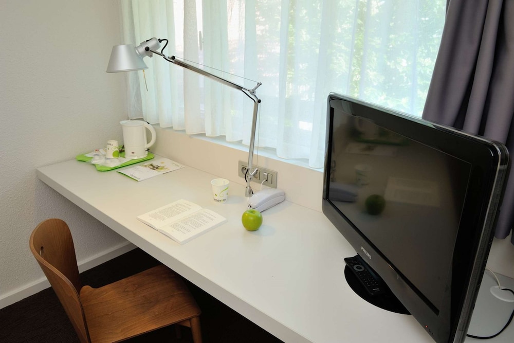 Standard Room, 1 Double Bed - Photo 6