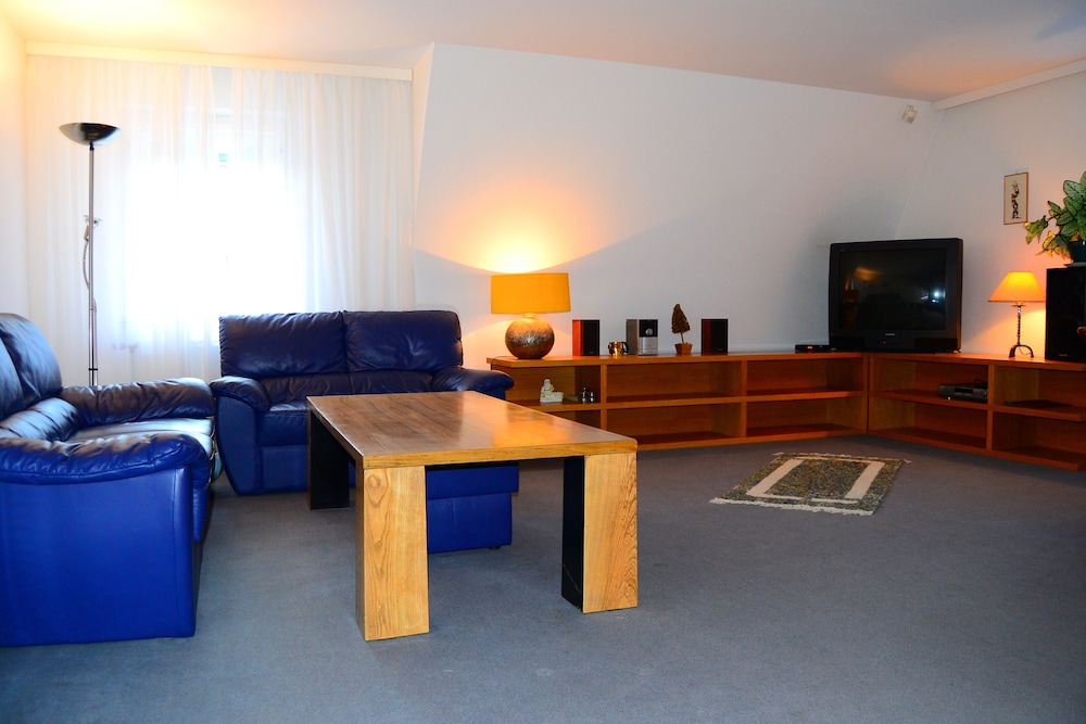 Apartment, 3 Bedrooms, Terrace photo 3