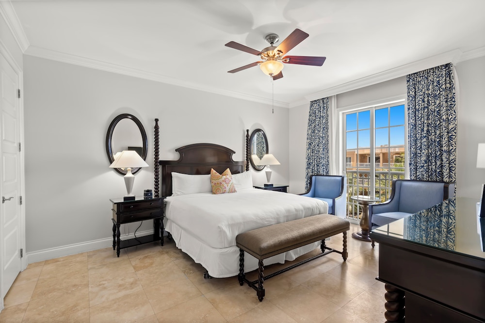 Pool View Suite - Photo 2