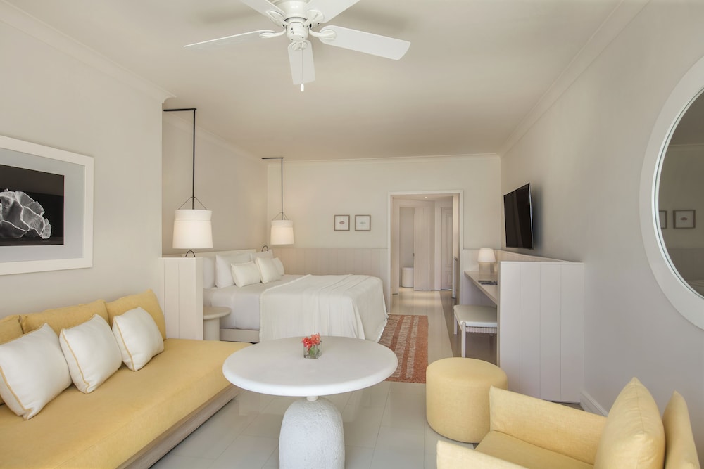 Junior Suite, 1 King Bed (Beach, 60sqm) - Photo 5
