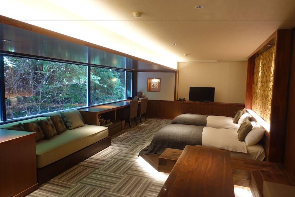 Premium Twin Room photo 1