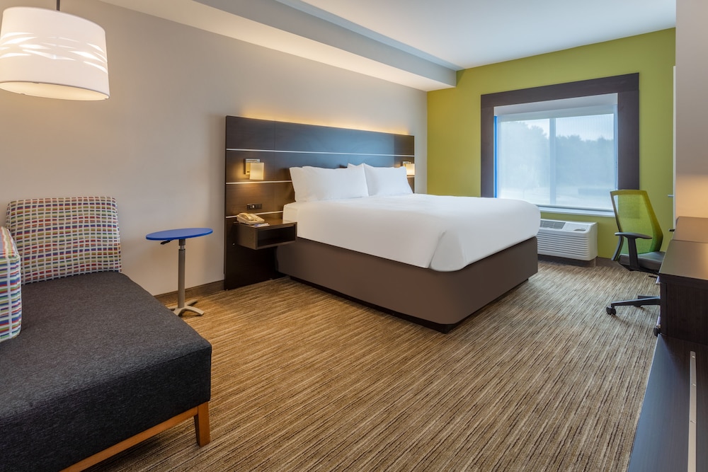 Standard Room, 1 King Bed - Photo 3