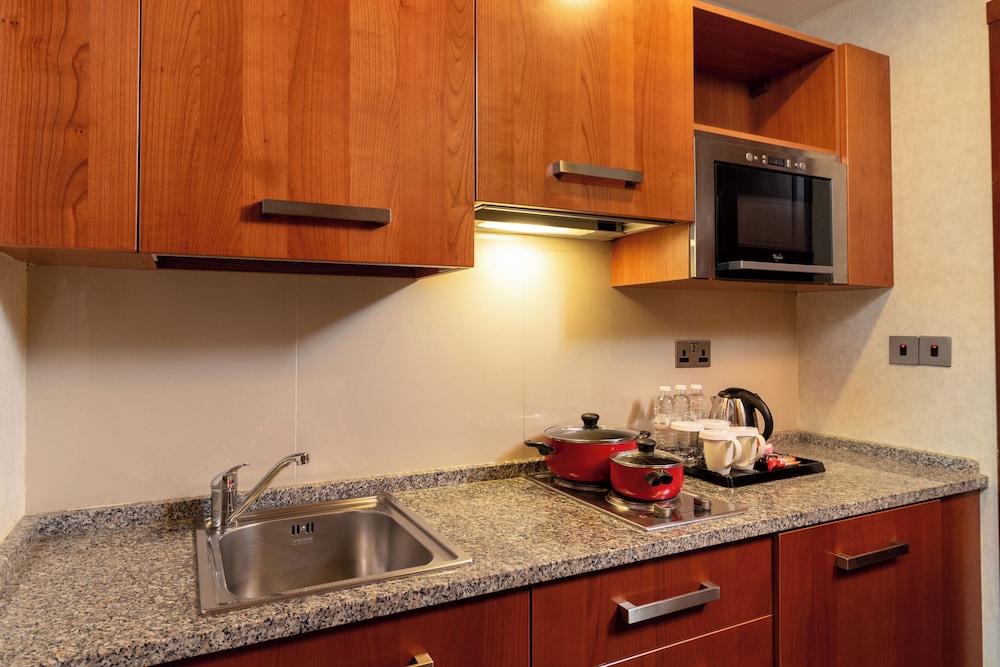 Standard Room, 1 King Bed, Kitchenette