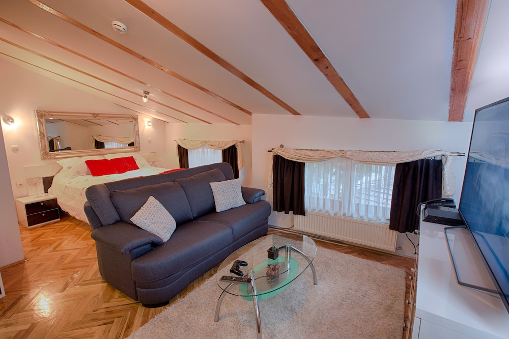 Luxury Studio Suite photo 2