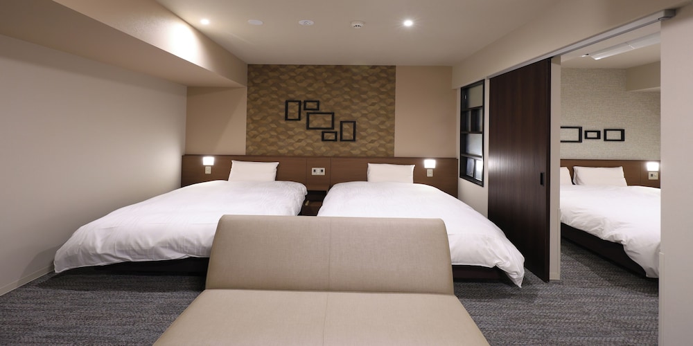Standard Triple Room, Non Smoking (No Room Cleaning) photo 3