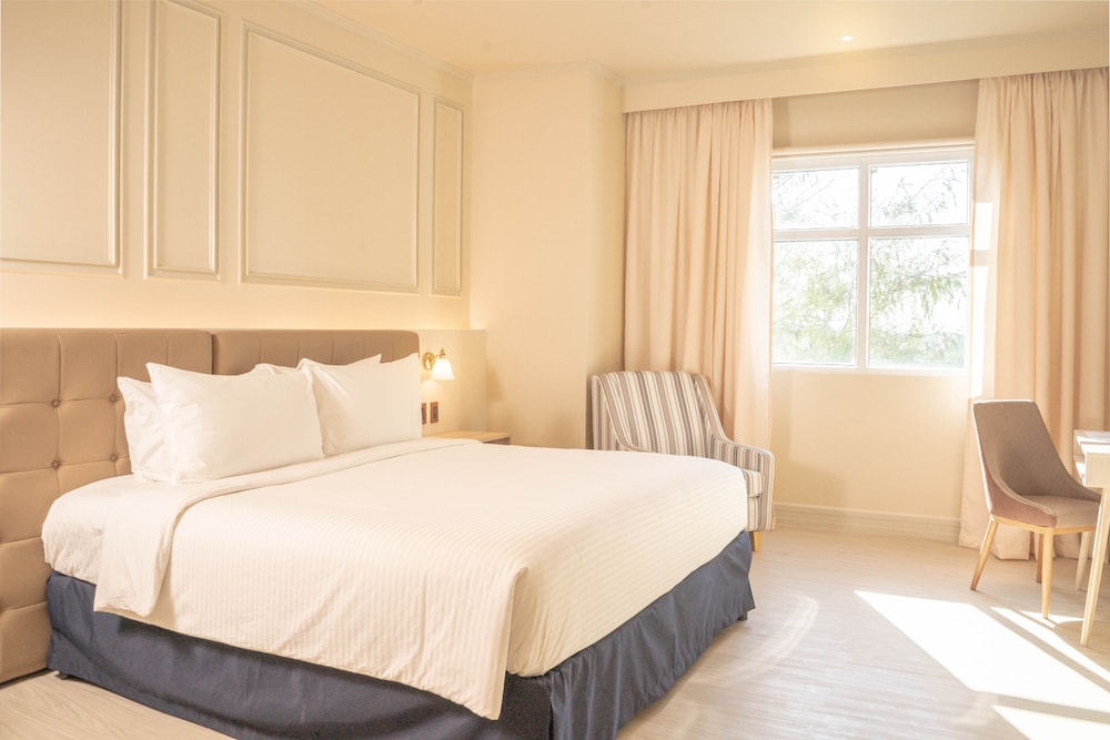 Deluxe Room, 1 King Bed