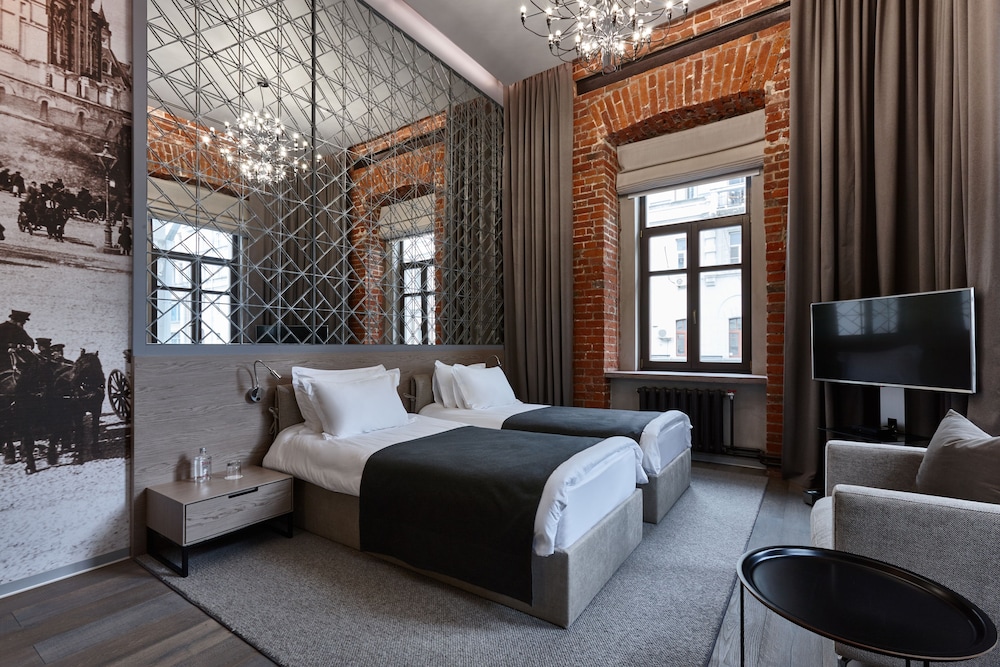 Deluxe Double or Twin Room