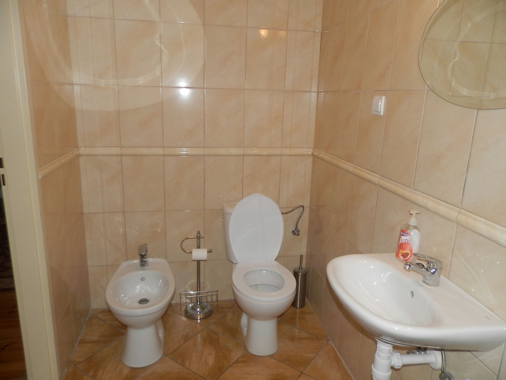 Double or Twin Room - Photo 4