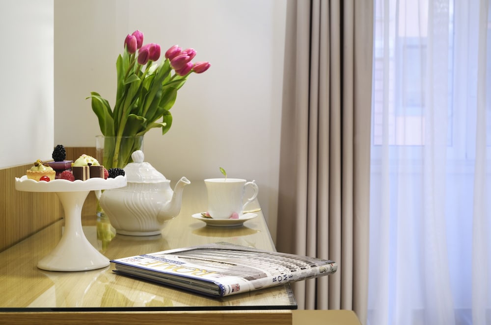Superior Double Room, City View photo 3