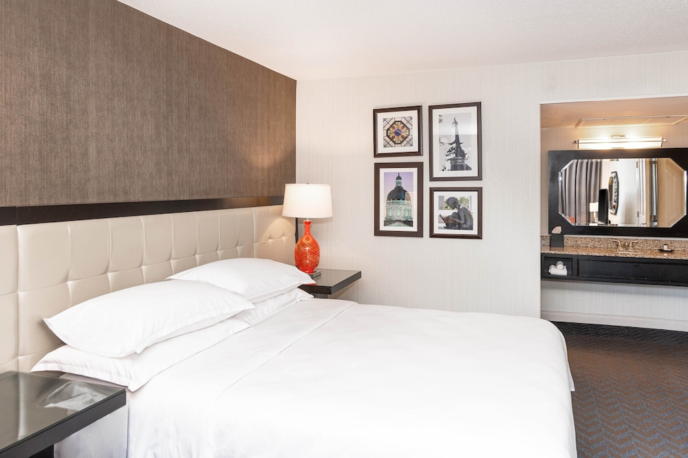 Deluxe Room, 1 King Bed (View) - Photo 6
