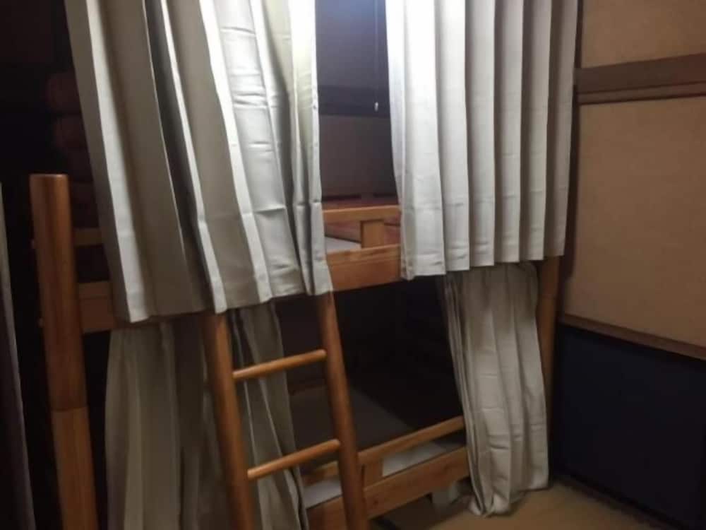 Japanese Style Room for 5 Guests