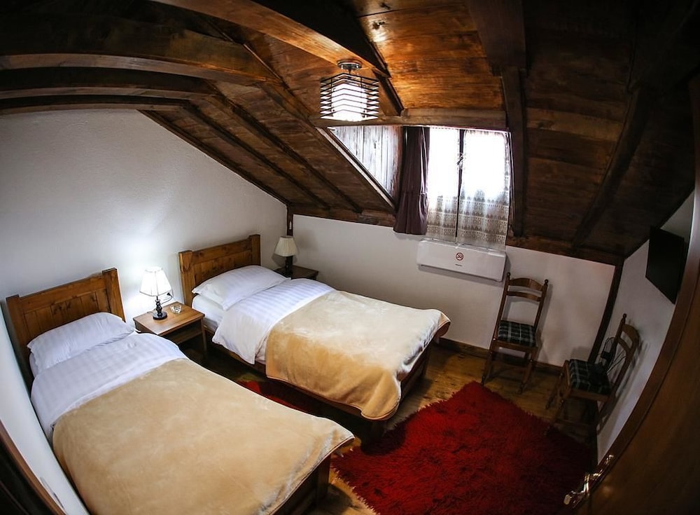 Classic Twin Room photo 1