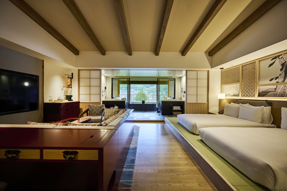 Suite, 2 Twin Beds, River View (Private Hot Spring) - Photo 3