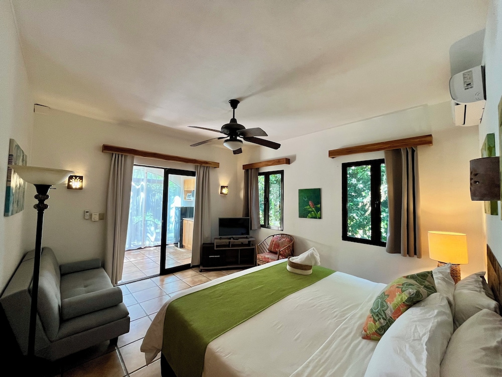 Deluxe Villa, Kitchen, Beachside