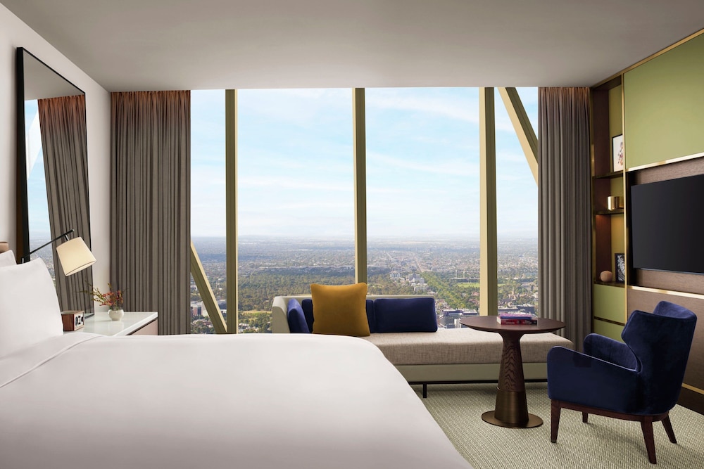 Club King Room