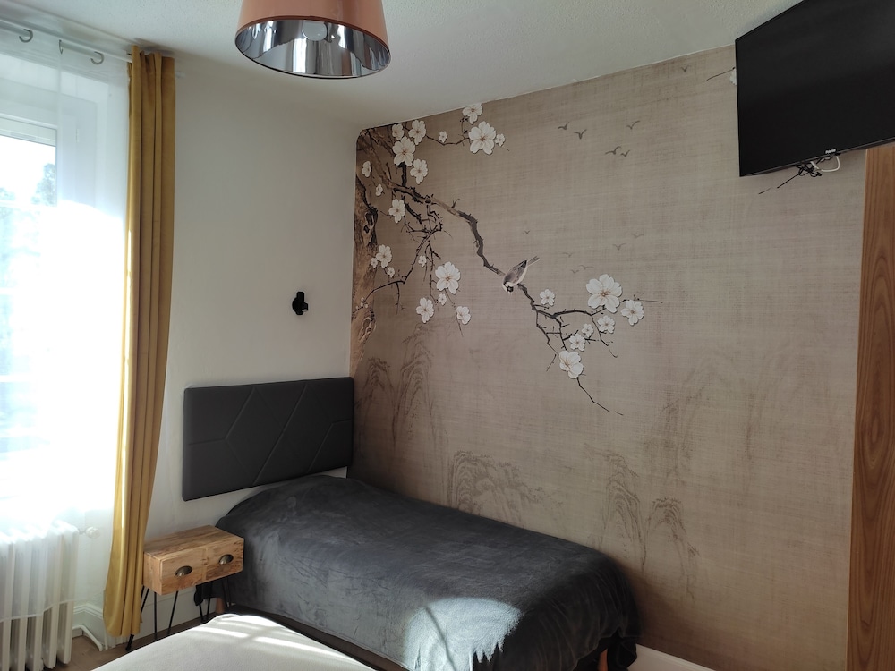 Superior Triple Room, Garden View photo 2
