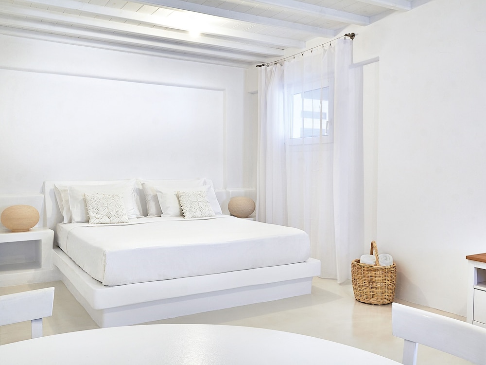 Classic Room - Photo 1