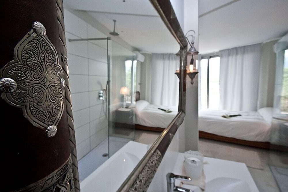 Grand Double Room, Balcony photo 3