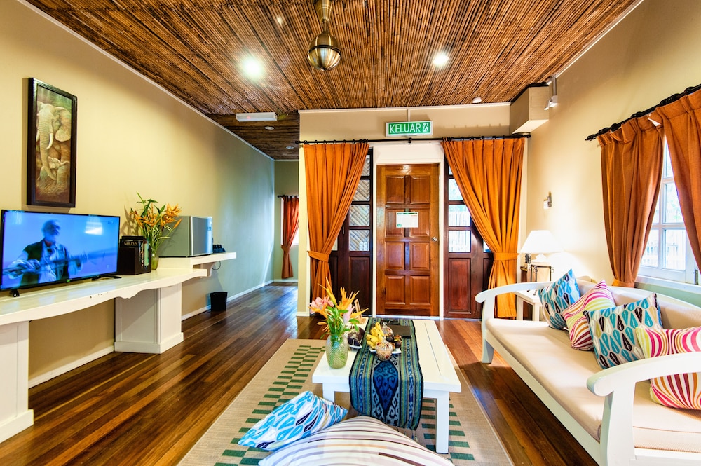 Jungle Lodge - Photo 3