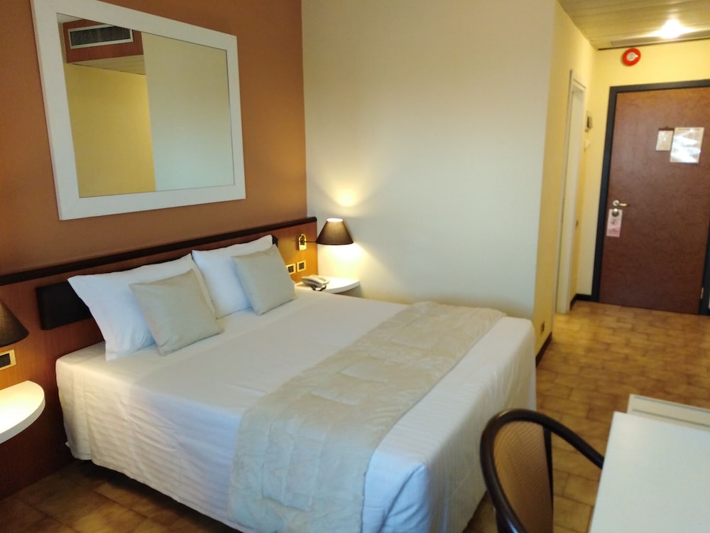 Triple Room - Photo 1