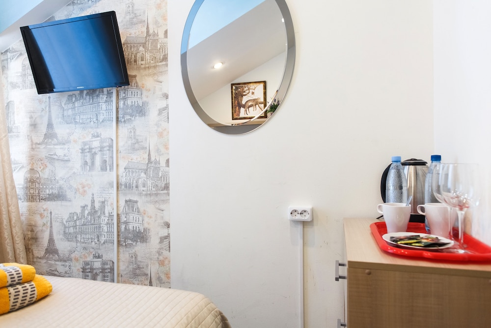 Standard Single Room, Shared Bathroom