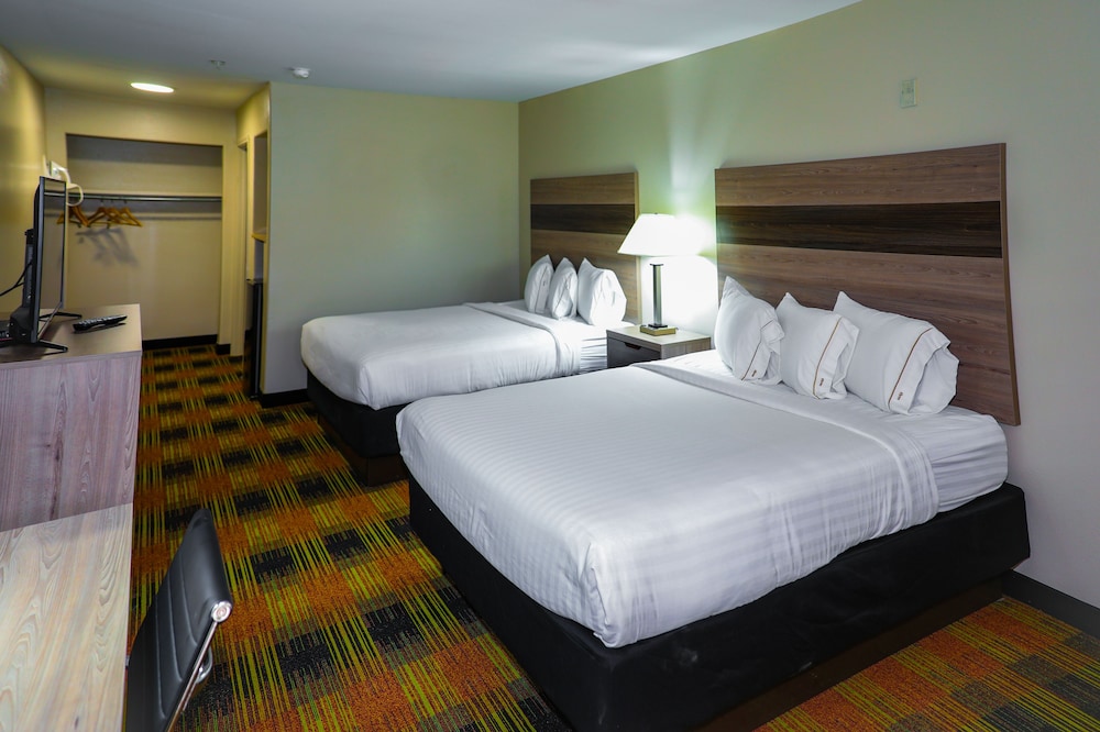 Room, 2 Queen Beds