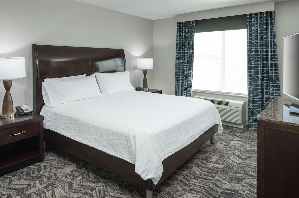 Suite, Accessible - Photo 4