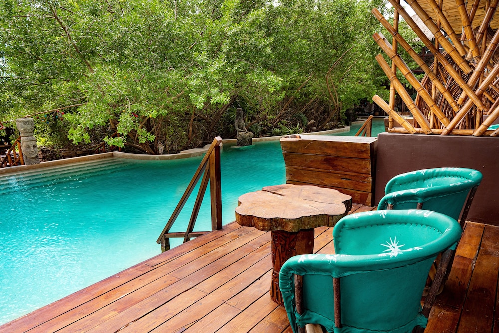 Luxury Room, Pool Access