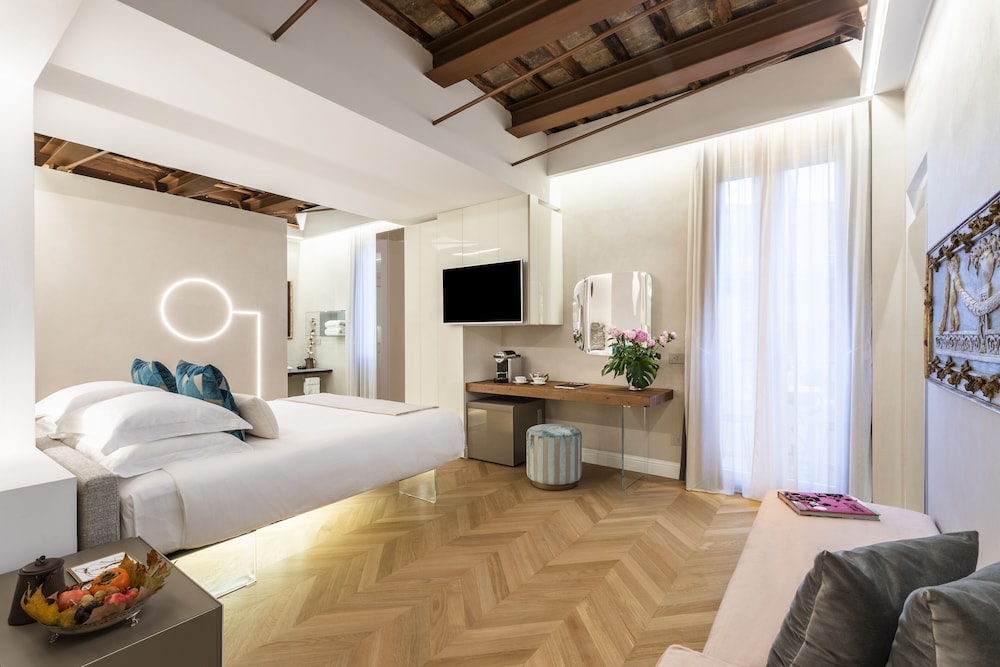 Deluxe Room, Balcony photo 2