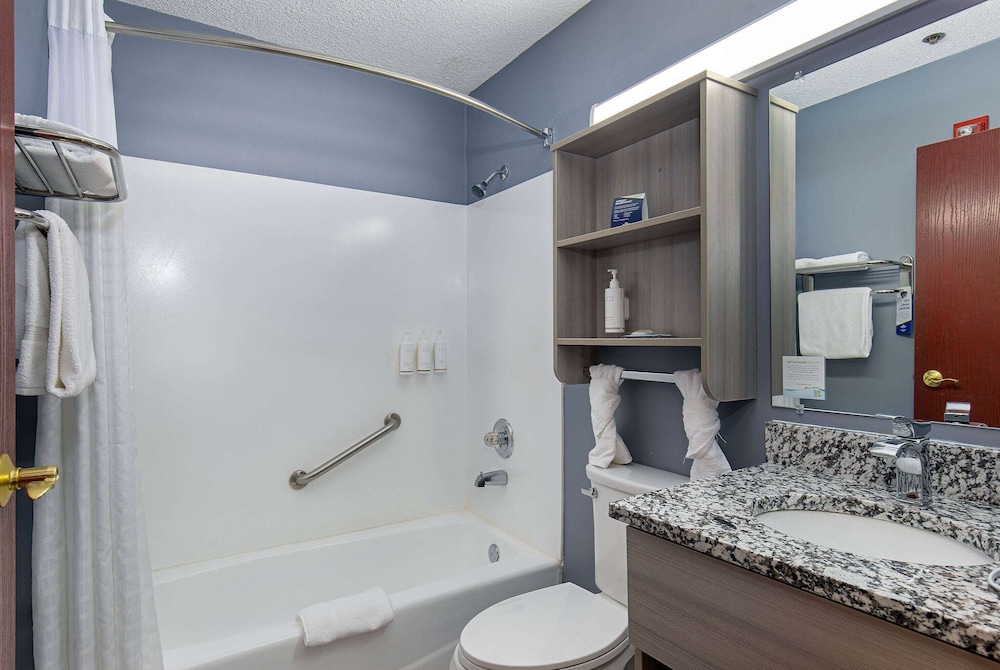 Suite, 2 Queen Beds, Non Smoking - Photo 3