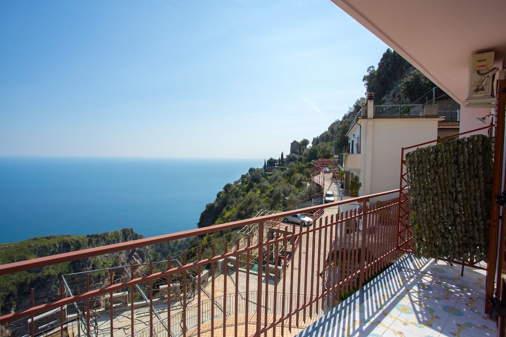 Superior Double or Twin Room, Terrace, Sea View (Balcony and Small Terrace) photo 3