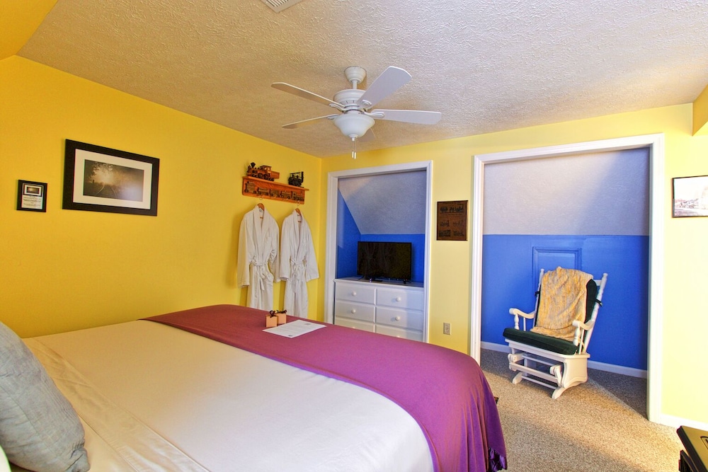 Dogwood House photo 1