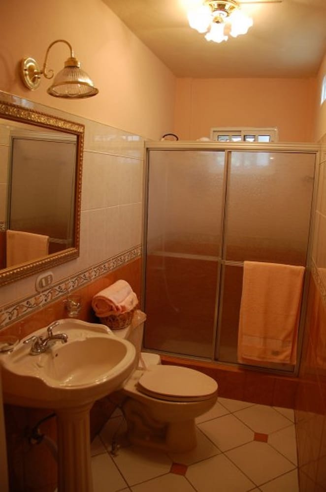 Basic Quadruple Room, Non Smoking photo 2