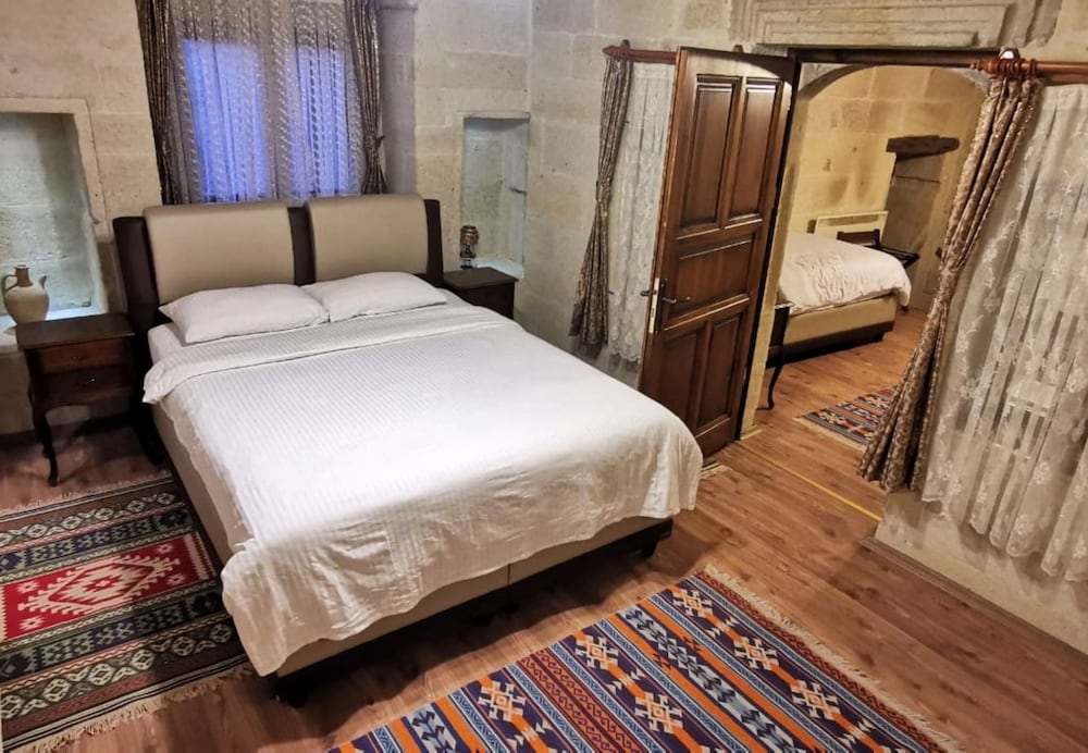 Deluxe Suite (Quadruple) - Photo 5