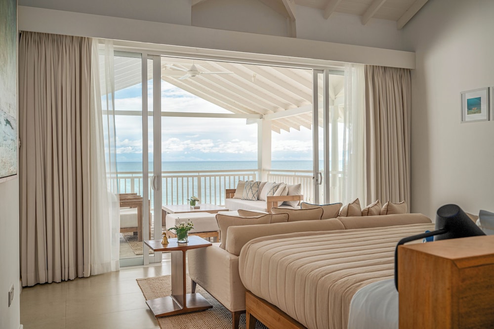 Luxury Double Room, Beach View photo 2