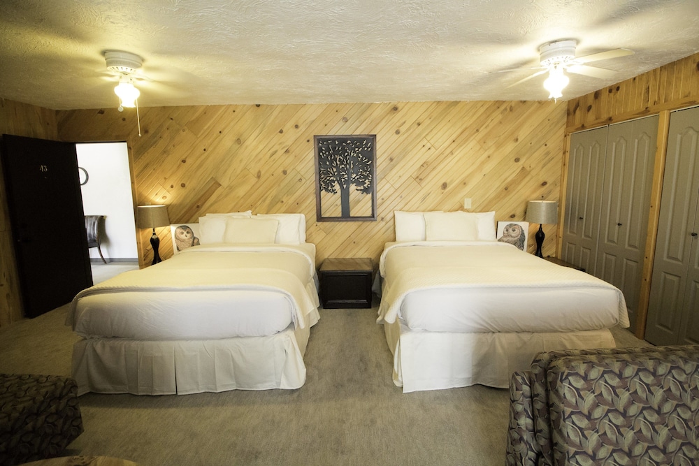 Deluxe Triple Room, Multiple Beds, Non Smoking photo 2