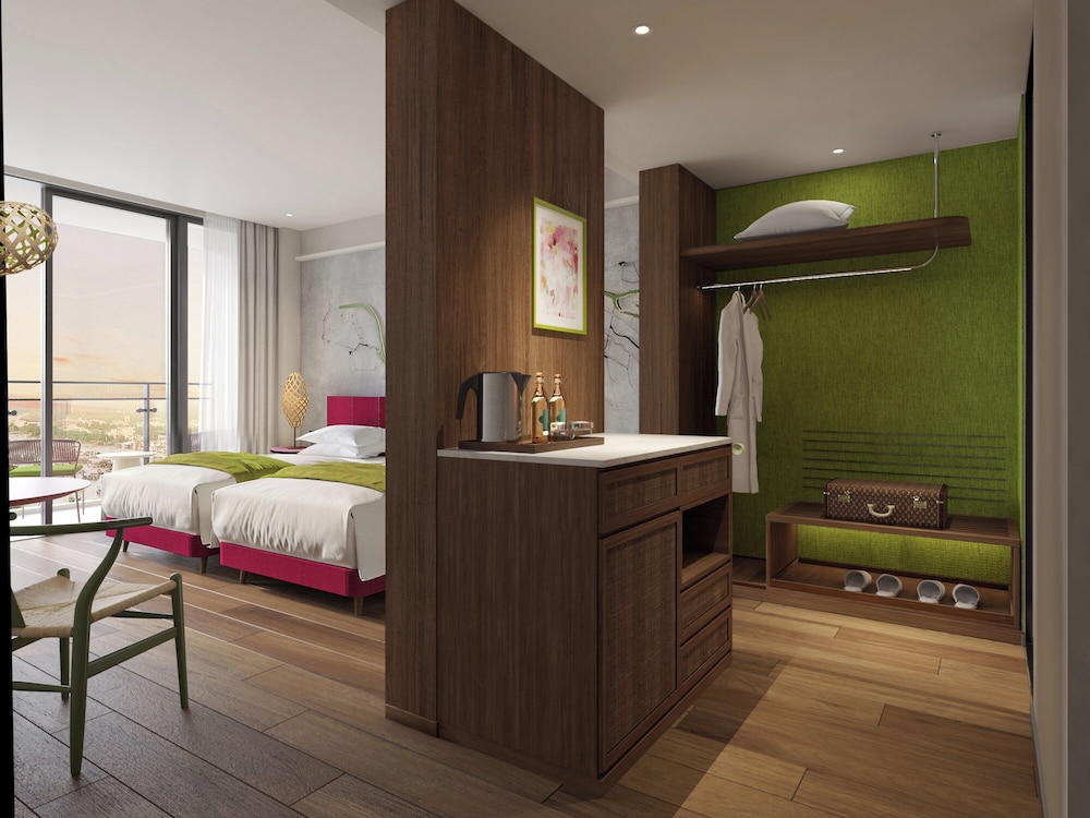 Executive Suite Twin Room, River View